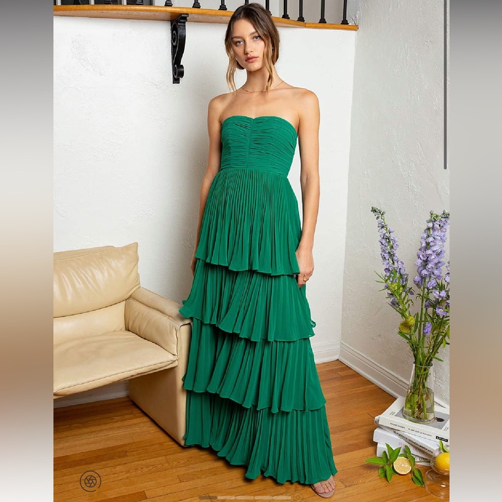 Fame and Partners Miyah Dress Green Maxi Gown Wedding Guest Prom Dress Emerald